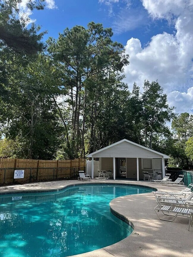 Photo - 3 Bedroom/2 Bath Townhome in Woodvalley!