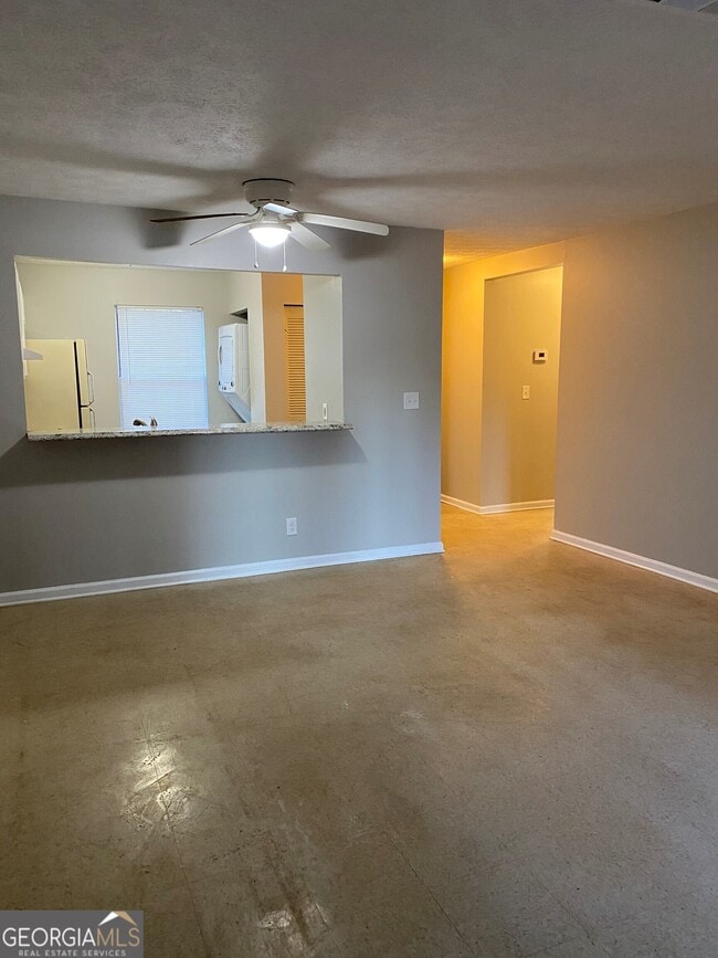 Photo - 209 Sheraton Ct