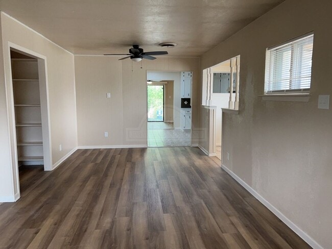 Photo - 1411 Camilla Rd