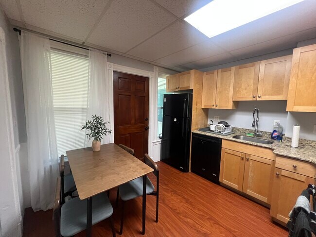 12 7th St Unit U1