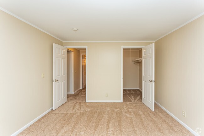 2BR, 1BA - 1056 SF
