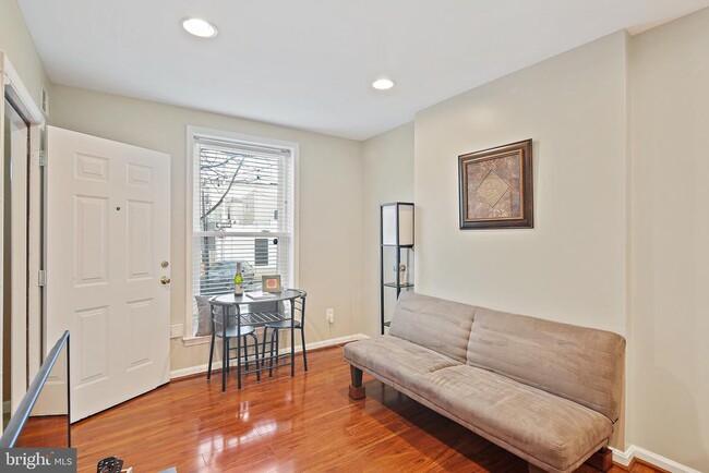 Photo - 1028 S Clinton St Townhome