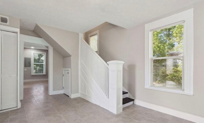 Photo - 1322 W 23rd St