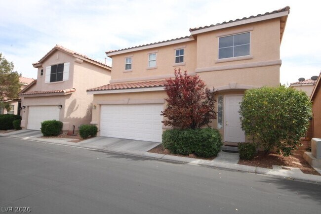 Building Photo - 947 Whispering Grove Ave
