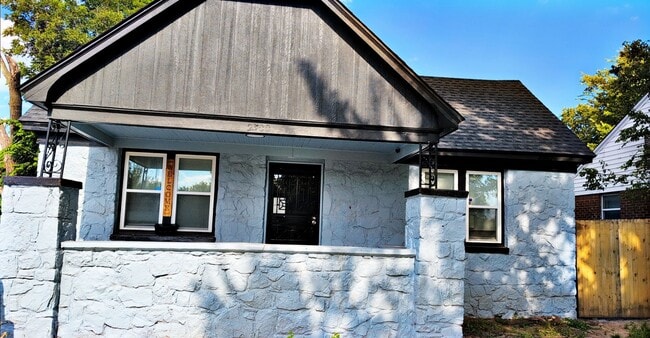Building Photo - 2300 N Rhode Island Ave Rental