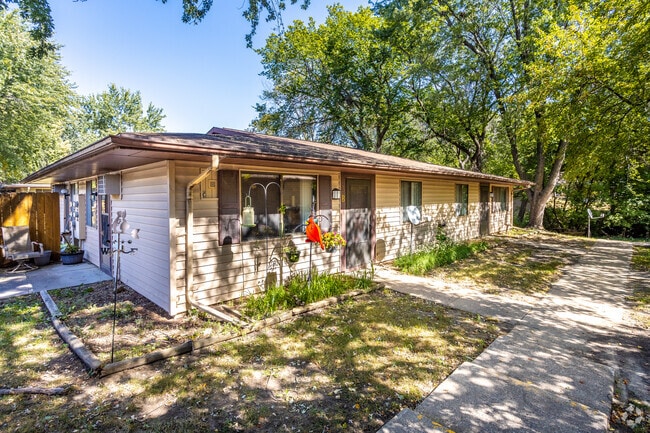 Photo - Brookside Apartments 317 SE Jacobs St, Gri...