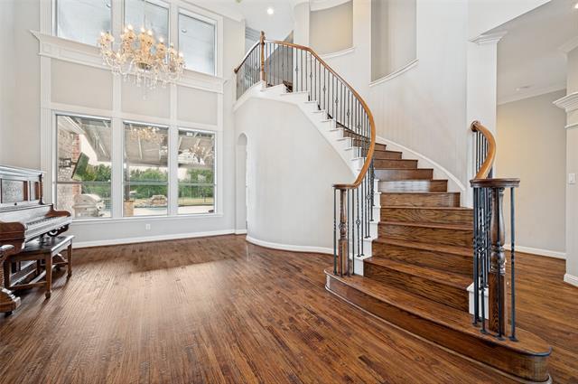 Photo - 1561 Winding Creek Rd