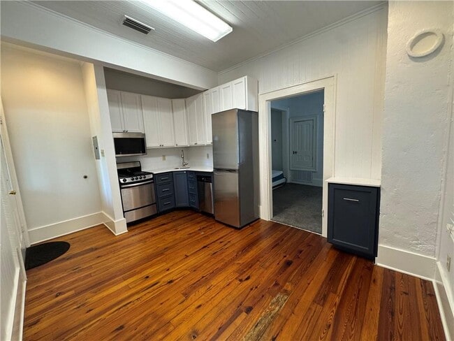 Photo - 808 Dauphin St