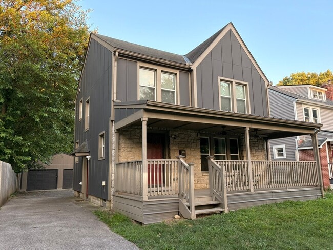 Building Photo - 952 Lilley Ave