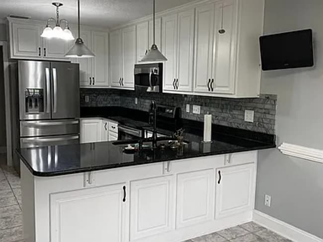 Photo - 3/2.5 bath home with large yard!