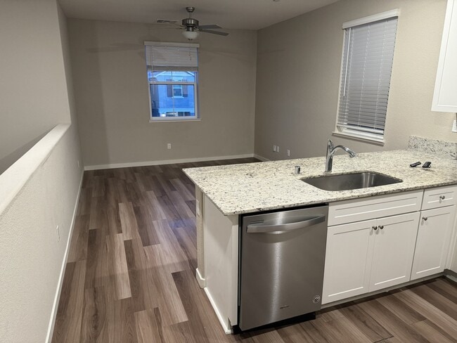 Photo - 4097 Southampton St