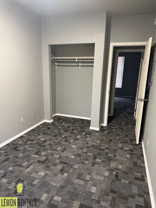 Photo - 1209 S 21st Ave Unit 2