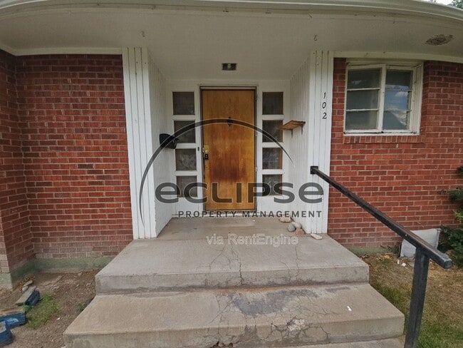 Photo - 102 Poncha Ave