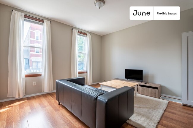Building Photo - 2010 S Loomis St Rental