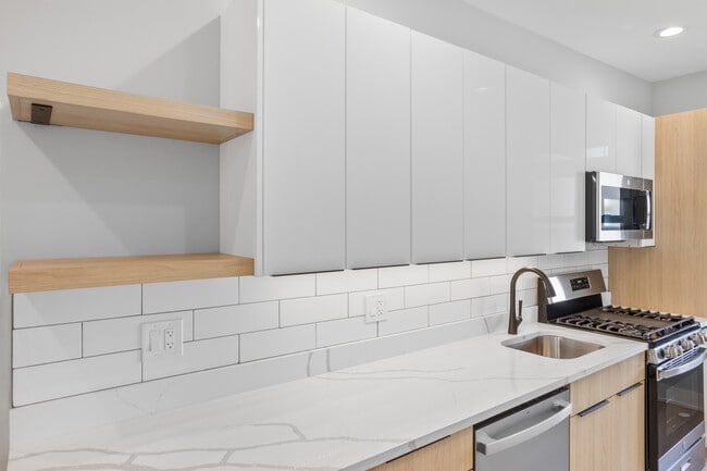 Photo - 1318 W Birchwood Ave Unit 3