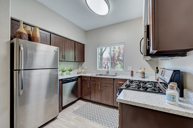 Photo - Canyon Villas Apartments