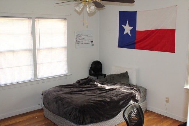 Photo - 3517 27th St