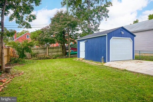 Photo - 2817 Onyx Rd