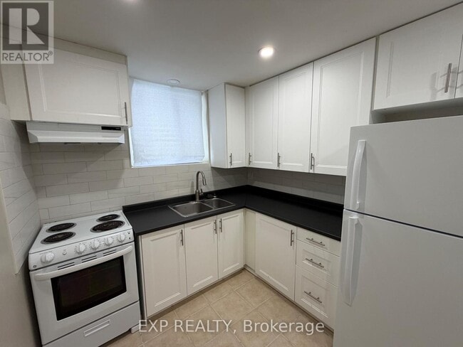 Photo - 365 Tillbury Ave Unité 1