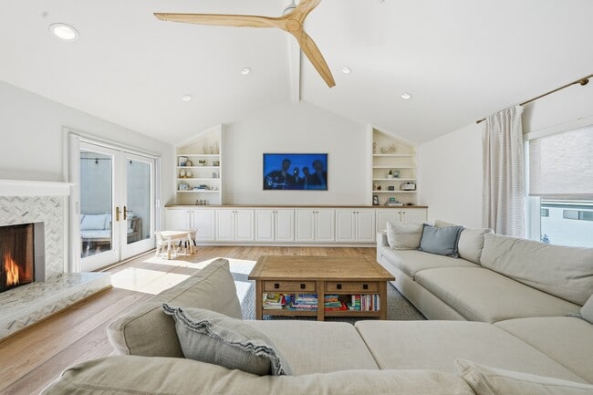 Photo - 125 S Juanita Ave