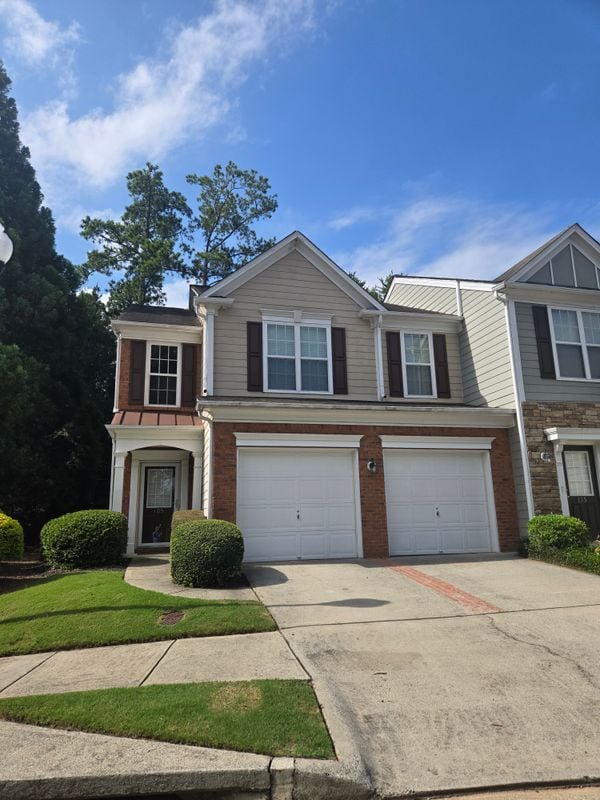 Photo - 105 Finchley Dr