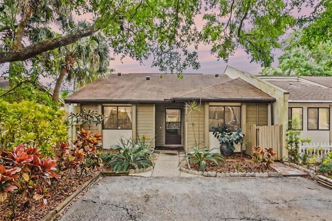 Photo - 512 Derby Dr Townhome