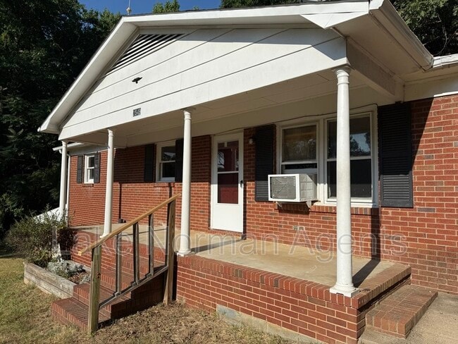 Photo - 2549 N Olivers Cross Rd