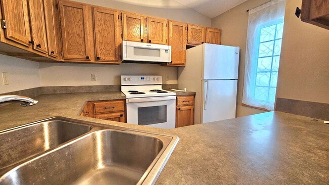 Photo - 3579 Blue Jay Way