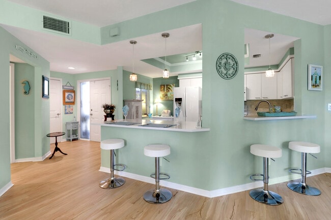 Photo - 2820 Citrus Lake Dr Unidad 101