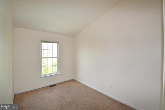 Photo - 42761 Hollingsworth Terrace