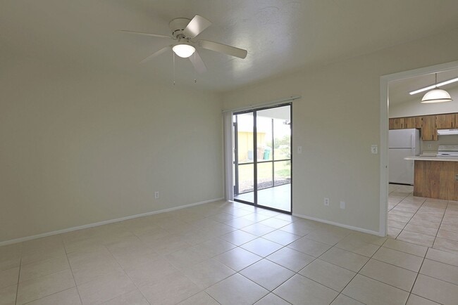 Photo - Duplex Cape Coral 4417 Unit 4417 SW Santa Barbara Place