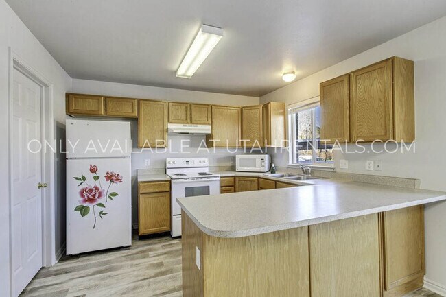 Photo - 1413 S 1470 E