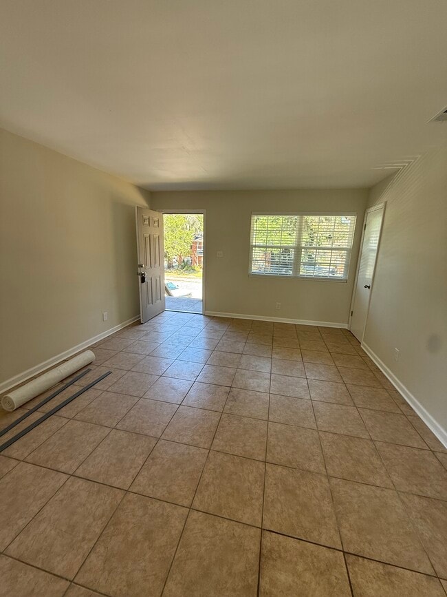 Photo - 11 Oak Forest Ln Unit A
