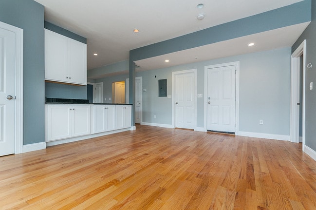 Photo - 29 Brookside Ave