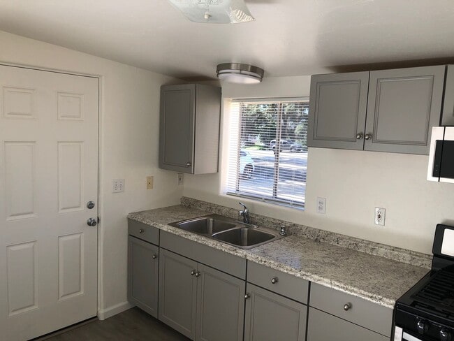 Photo - 5457-5457 San Anselmo Rd Unit 5455-1