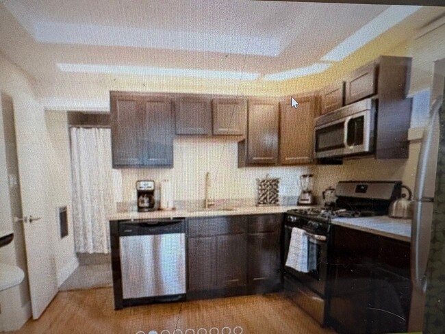 Photo - 830 W Altgeld St Unit #1f