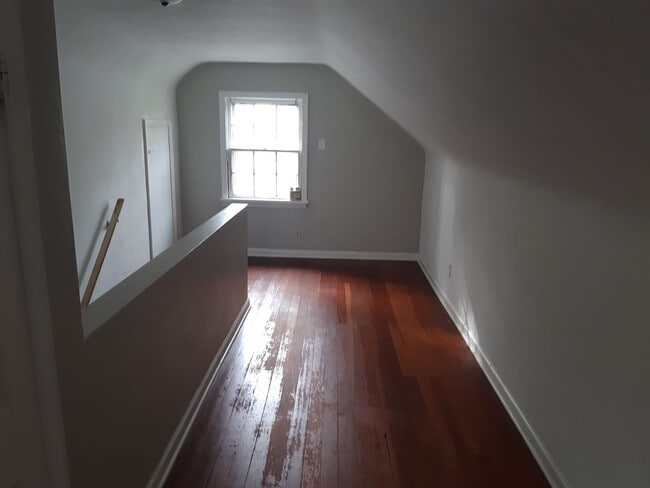 Photo - Charming 3 bed with loft!
