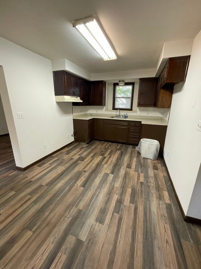 Photo - 331 W Kibby St