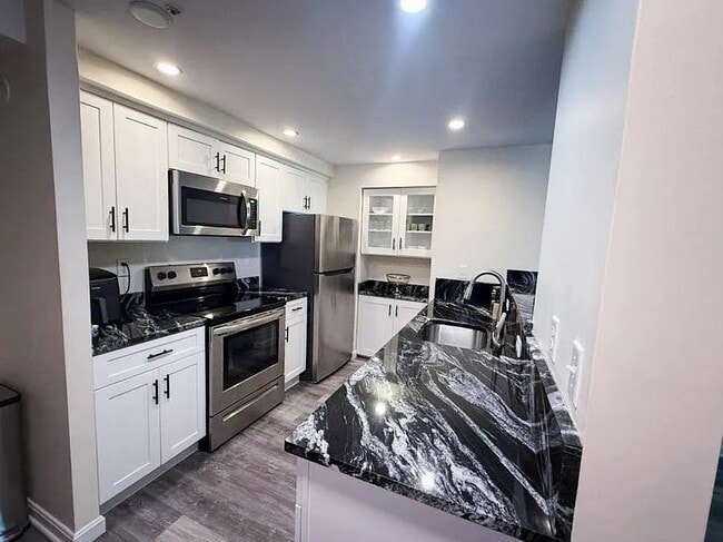 Building Photo - 50 Webster St Unit 104