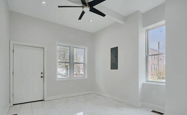 Photo - 2920 Auchentoroly Ter Unit A2