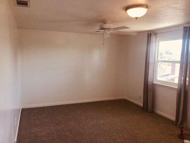 16 Lemon Dr Unit L0016 B