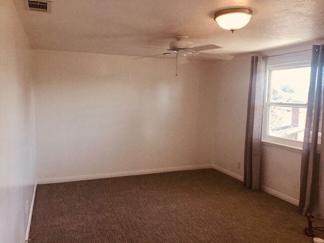 Photo - 16 Lemon Dr Unit L0016 B
