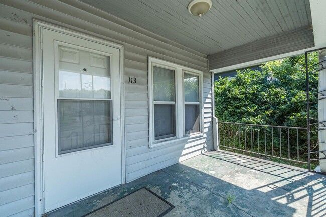Photo - 113 E 15th St