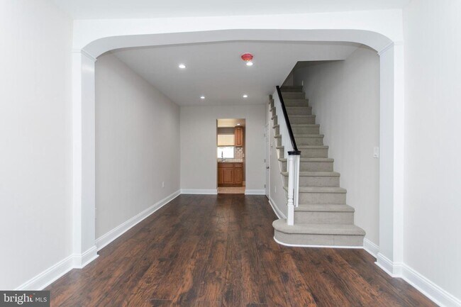 2511 E Auburn St Casa Adosada Para alquiler en Philadelphia, PA