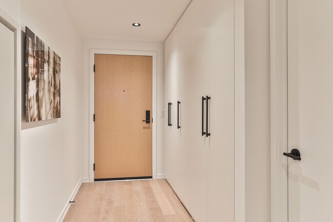 Photo - 41 Dovercourt Rd Unit 711