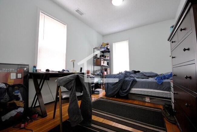 Photo - 9 Harvard Ter Unit 1