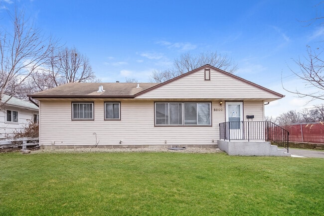 Building Photo - 5600 Vera Cruz Ave N Rental