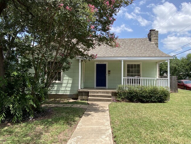 Photo - 3901 Willbert Rd