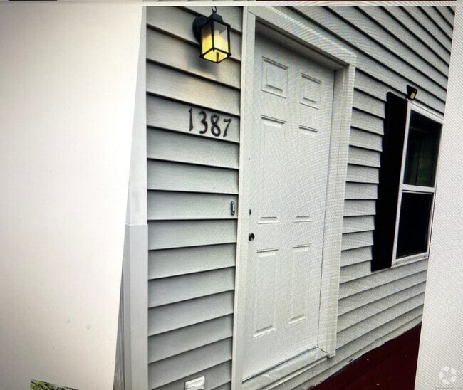 Building Photo - 1387 Quinnipiac Ave Rental