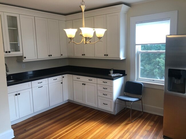 Photo - 2101 Park Ave Unidad 2